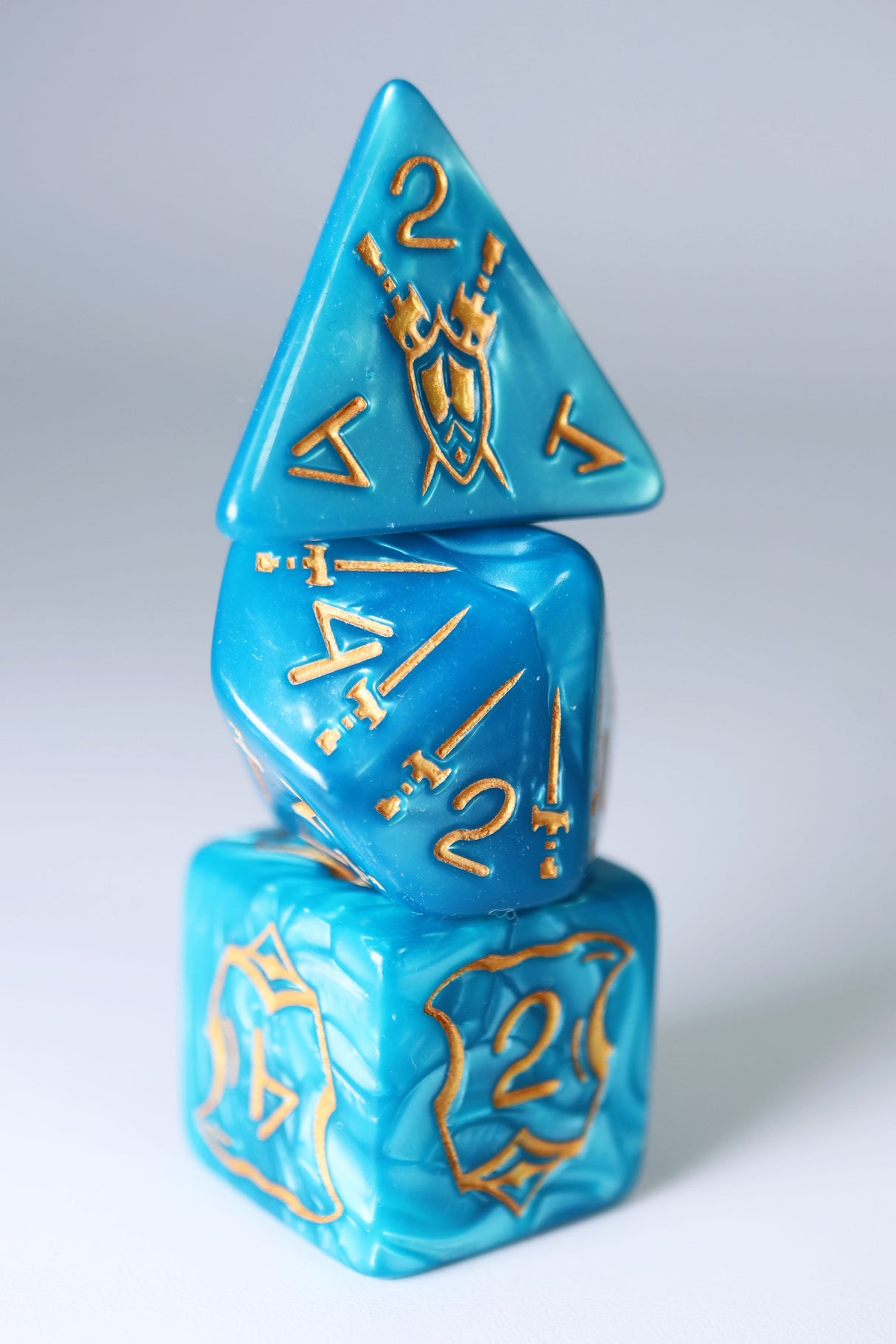 Queen's Armory: Aquatic - 25mm RPG Dice Set Plastic Dice Foam Brain Games