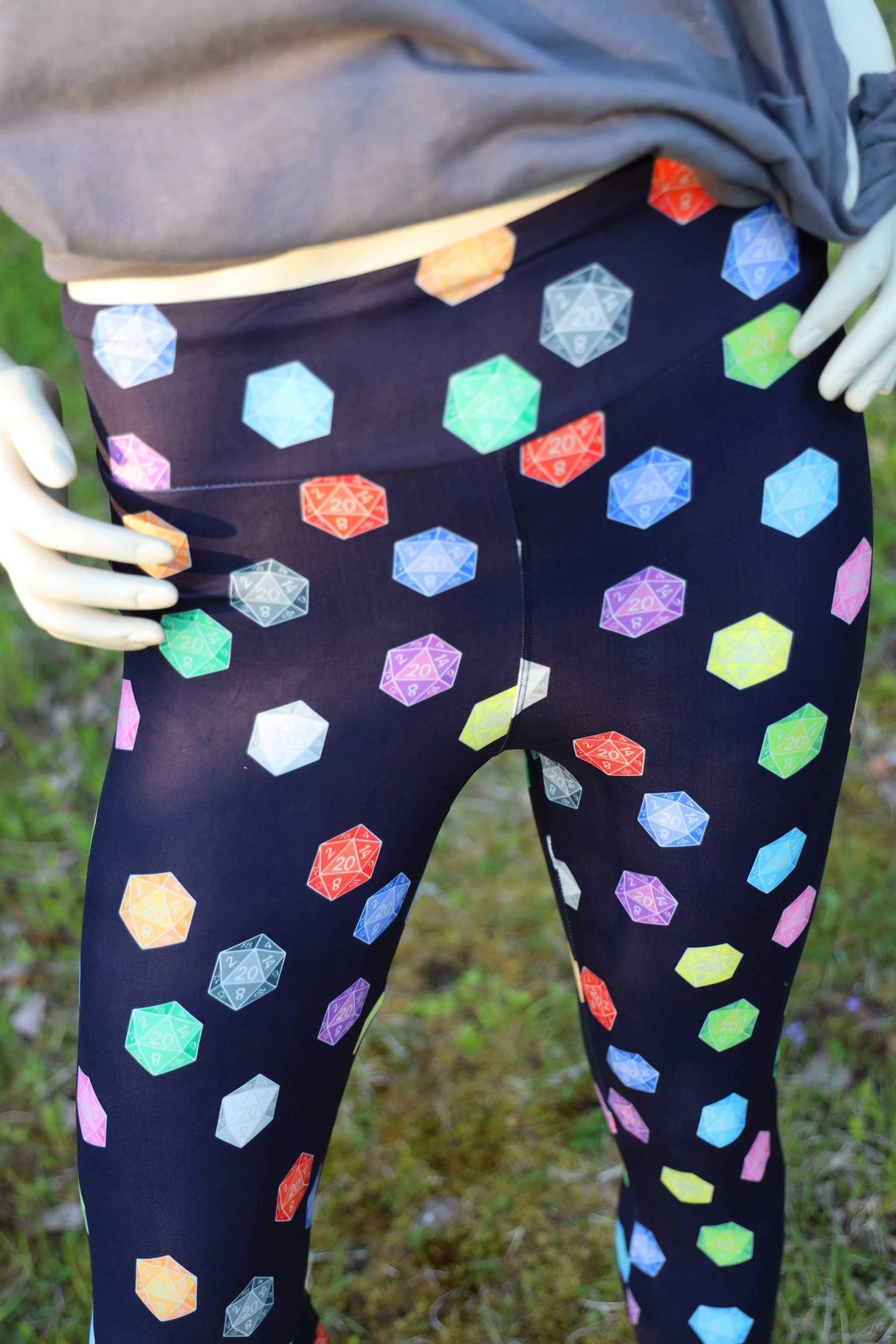 D20 Leggings - SIZE: TC (Tall & Curvy) Leggings & Joggers Foam Brain Games