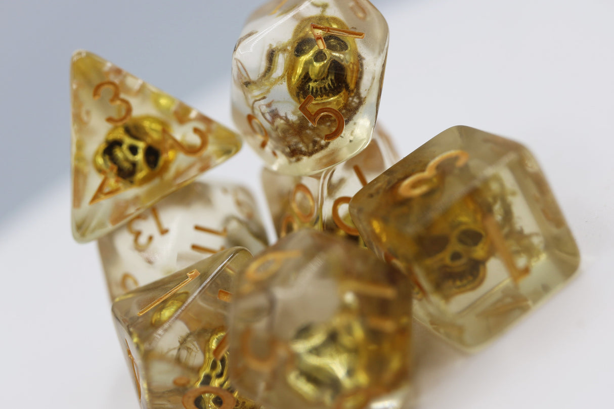 Pirate Skull RPG Dice Set Plastic Dice Foam Brain Games