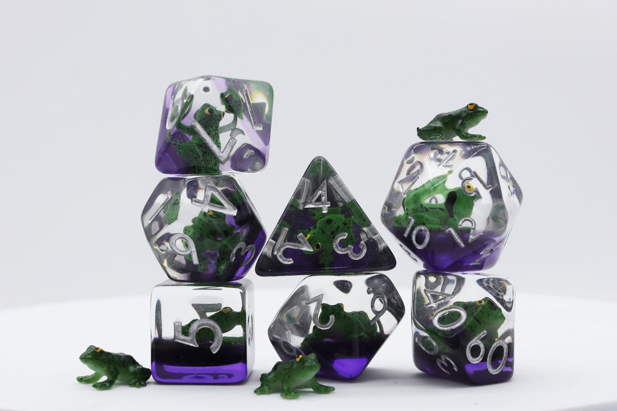 Green Poison Frog RPG Dice Set Plastic Dice Foam Brain Games