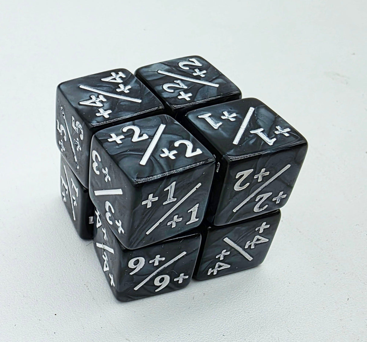 Pearl Black with White +1/+1 Magic Counters Plastic Dice Foam Brain Games