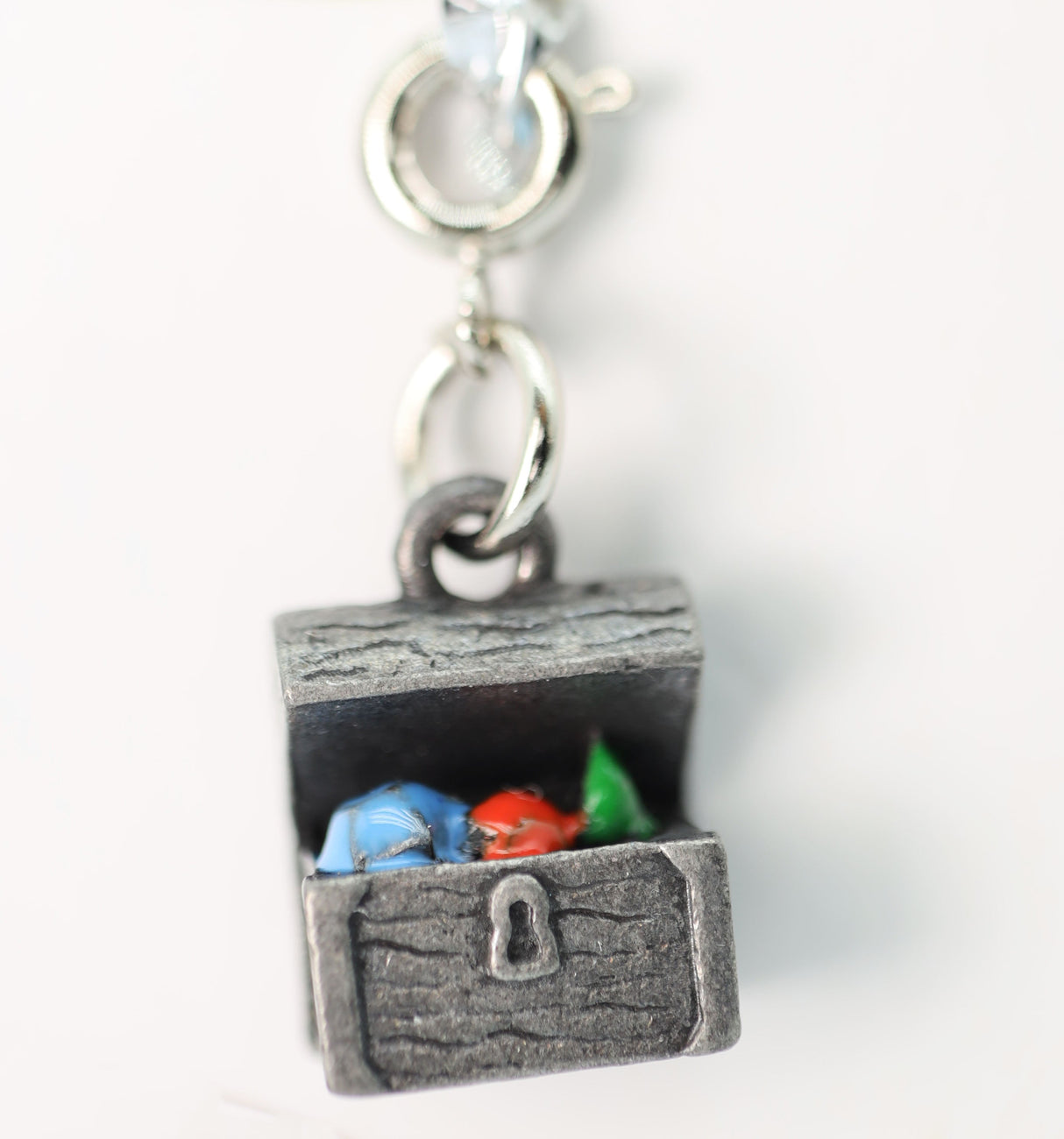 Traveler's Trinkets: Treasure Chest Charm Jewelry Foam Brain Games